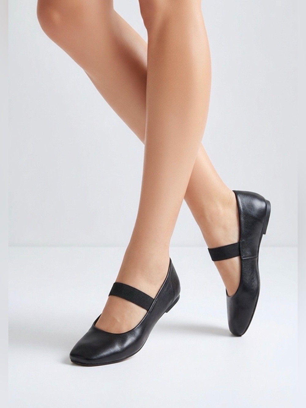 Woman’s Black Square Toe Mary Jane Faux-Leather Ballet Flats